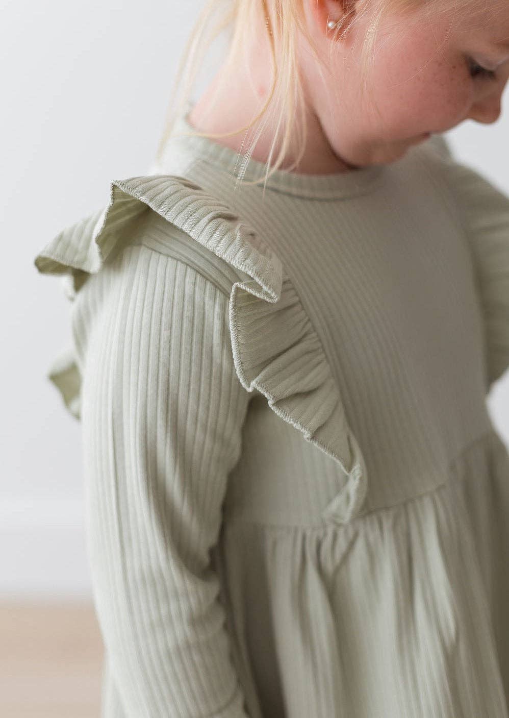 Ribbed Flutter Dress Organic Cotton | Pistachio