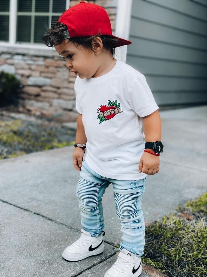 Mom Heart Tee