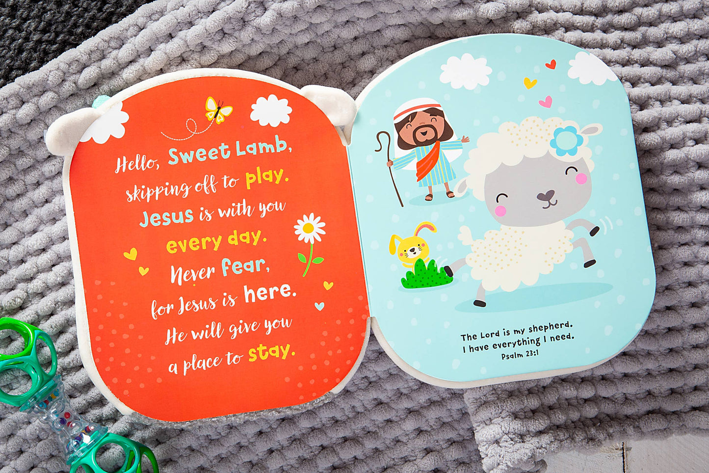 Squish and Snugg: Sweet Lamb