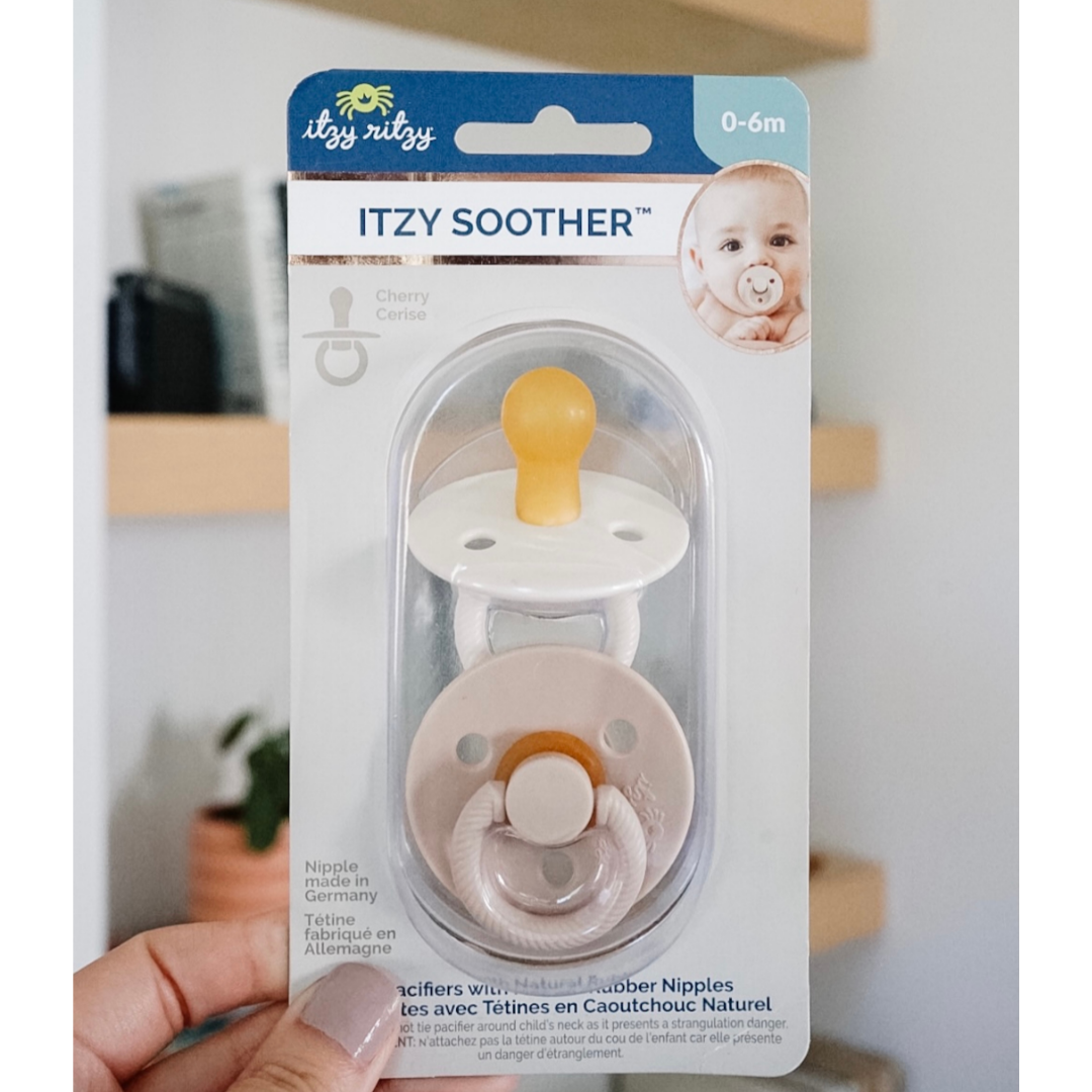 Itzy Soother™ Natural Rubber Glow in the Dark