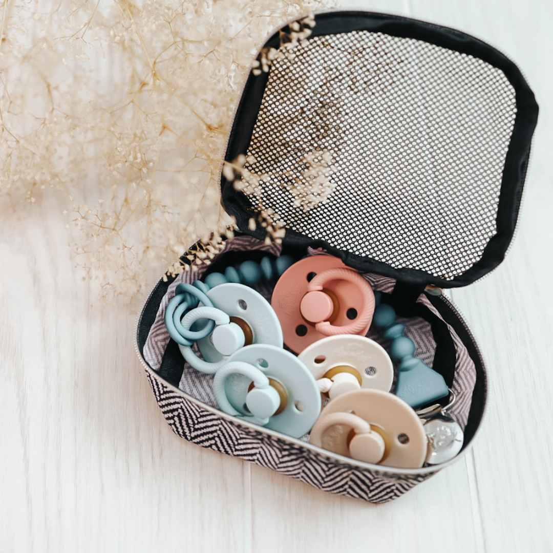 Itzy Soother™ Natural Rubber Glow in the Dark