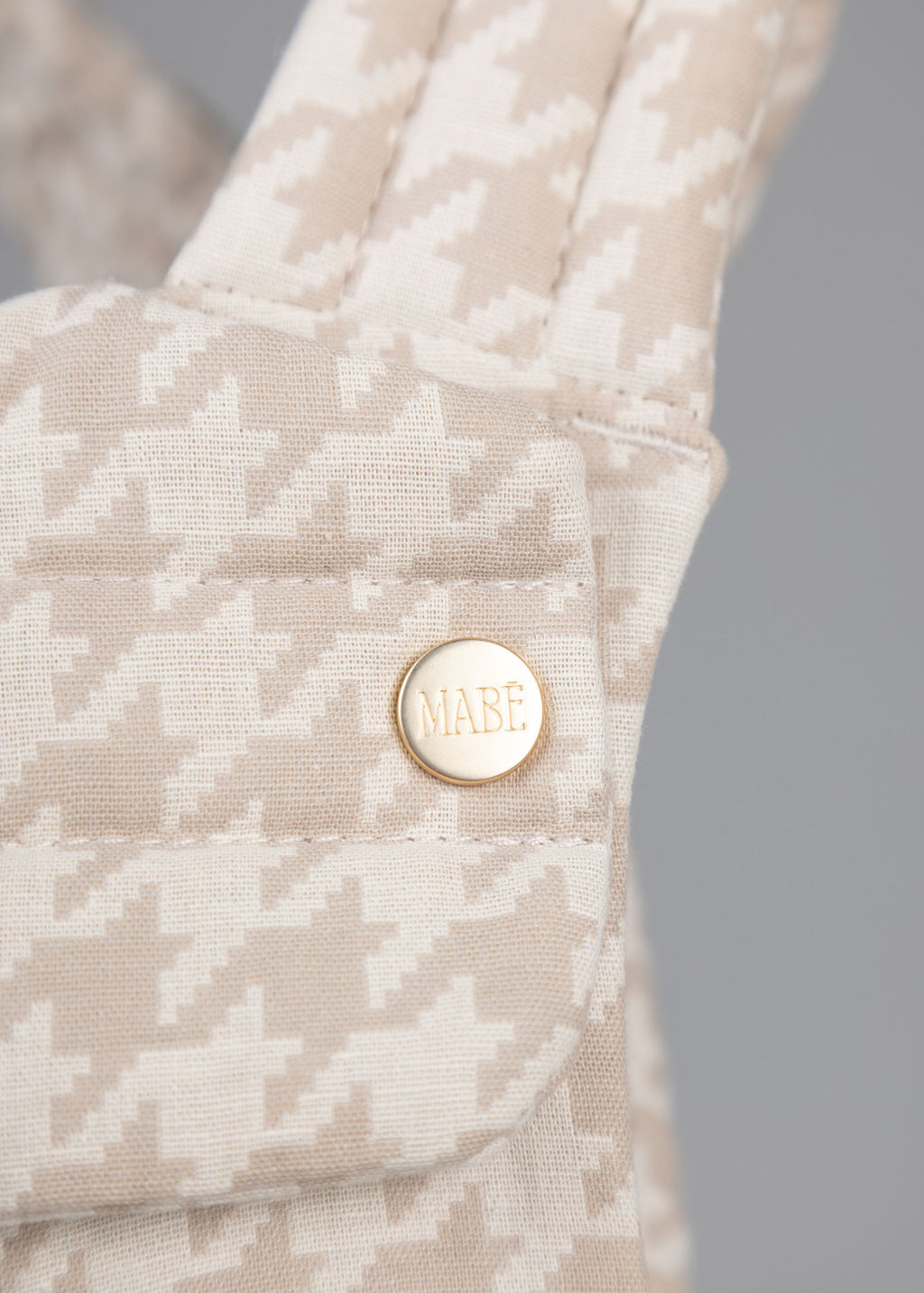 MABE Monarch Carrier - Houndstooth