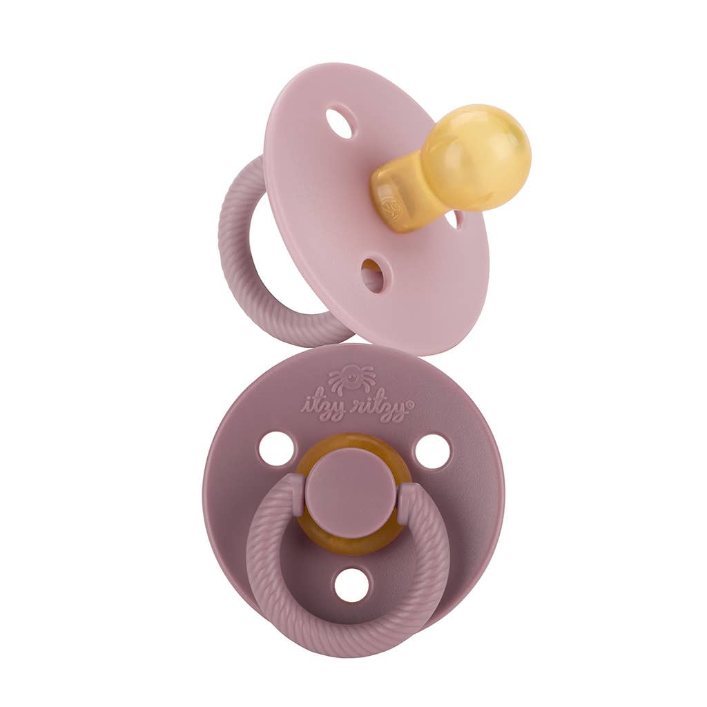 Itzy Soother™ Natural Rubber Glow in the Dark